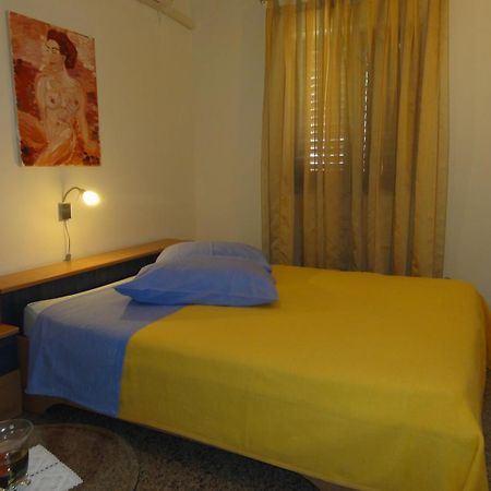 Cozy Apartments And Rooms Pavicini Segotici Luaran gambar