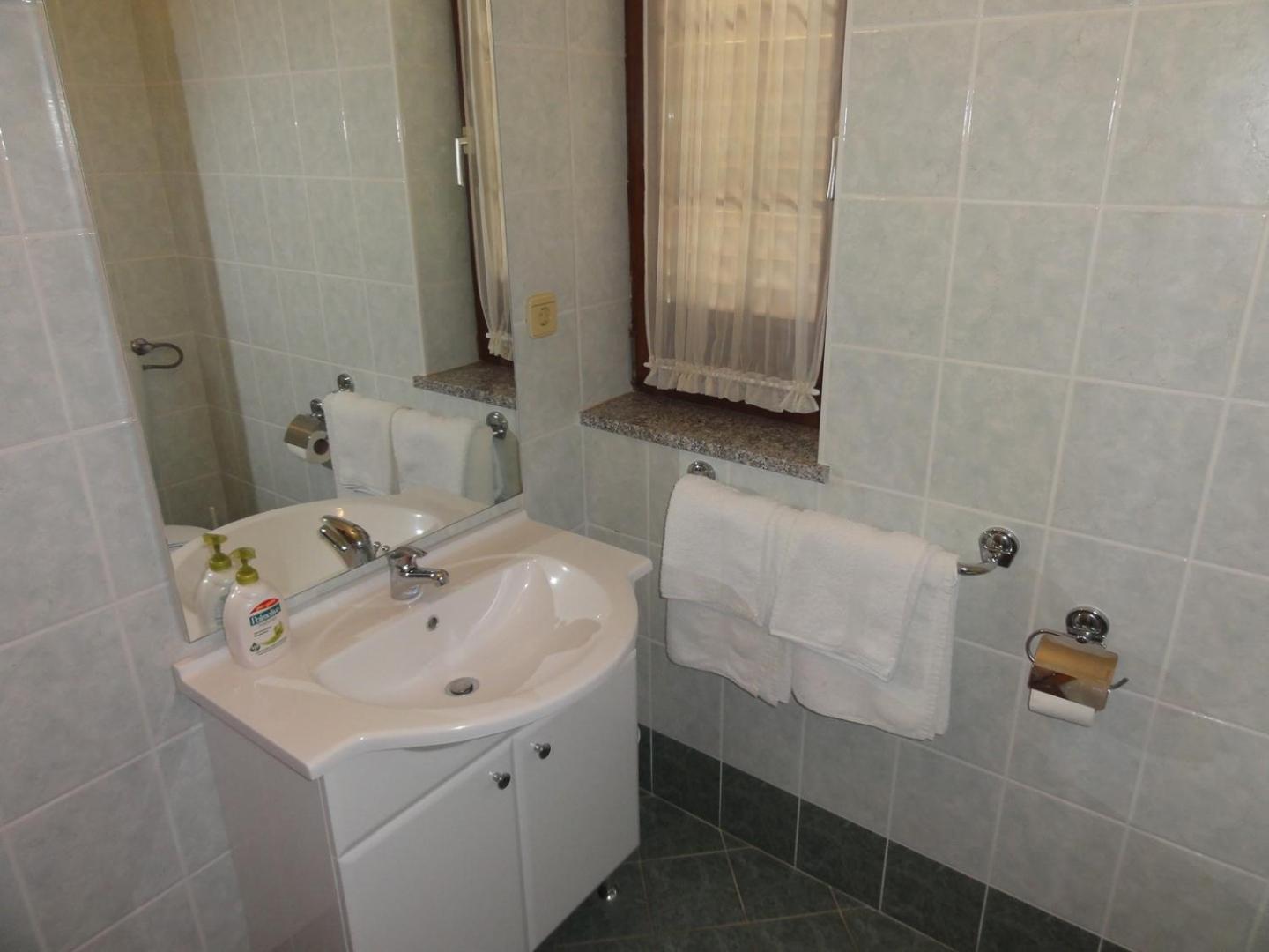 Cozy Apartments And Rooms Pavicini Segotici Luaran gambar