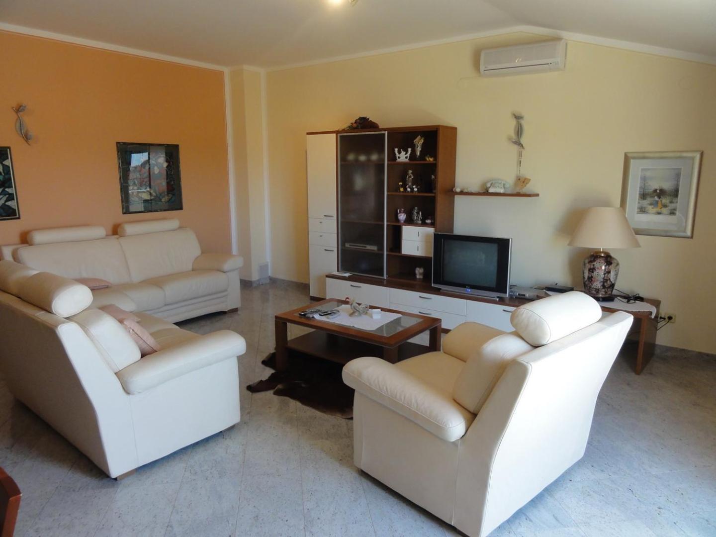Cozy Apartments And Rooms Pavicini Segotici Luaran gambar